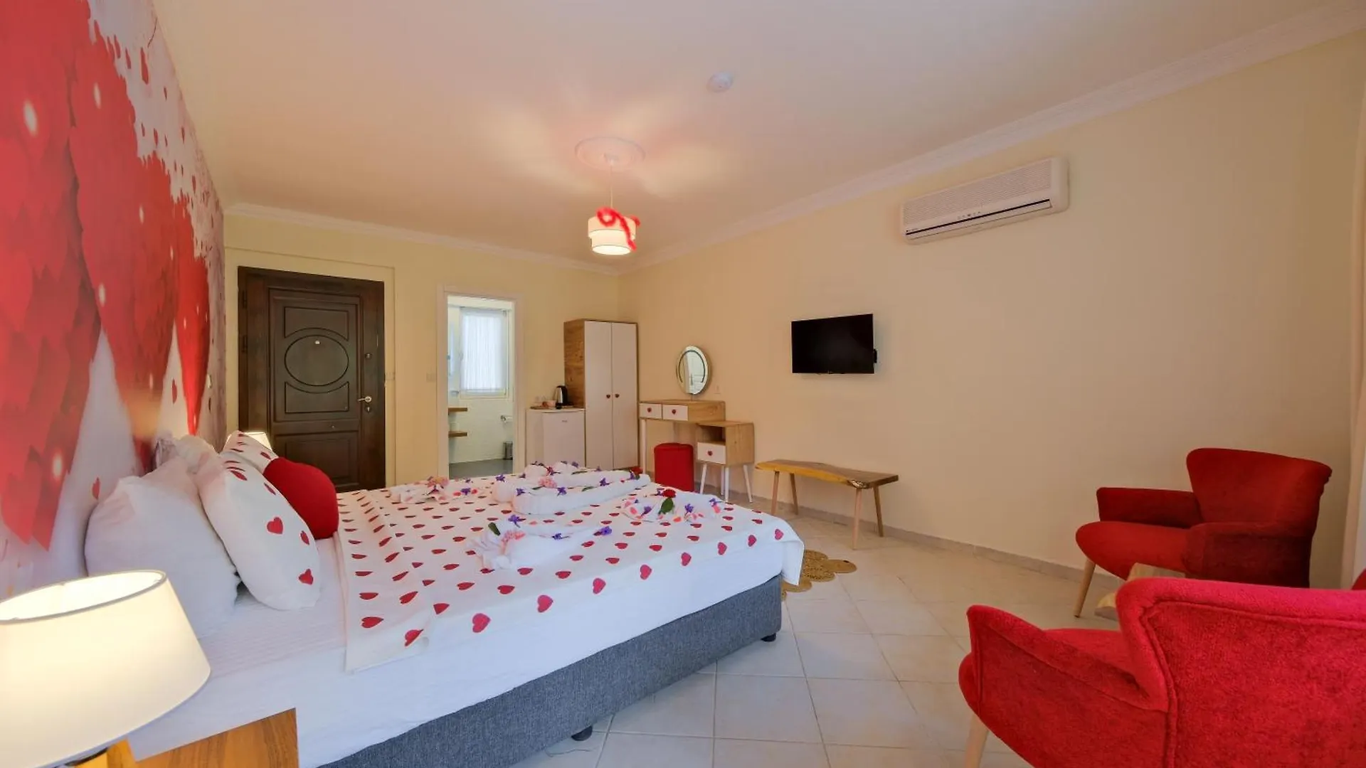 Larimar Suite Hotel Oludeniz 2*,